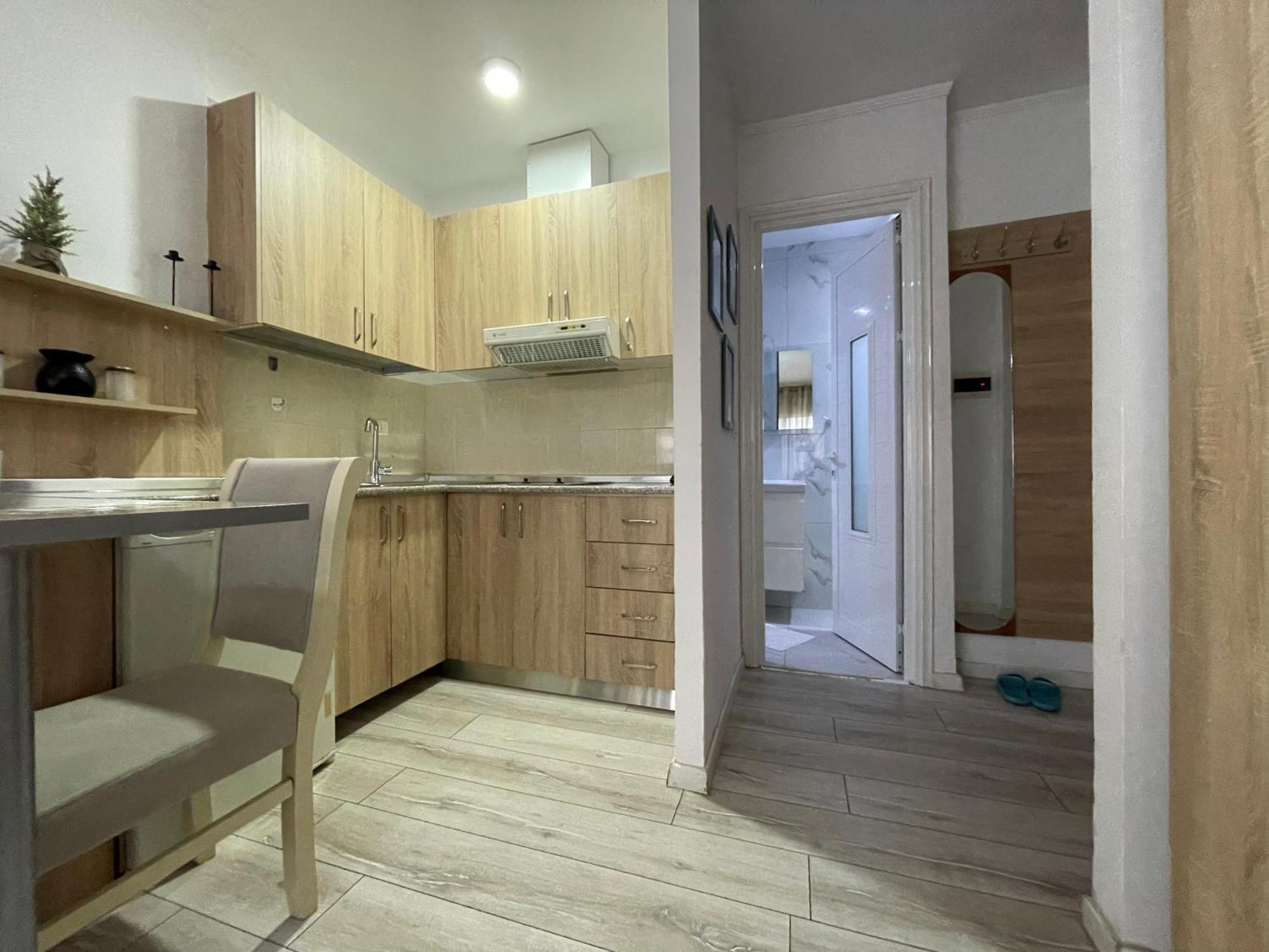 Downtown Modern Studio Apartment Tirana Exterior foto