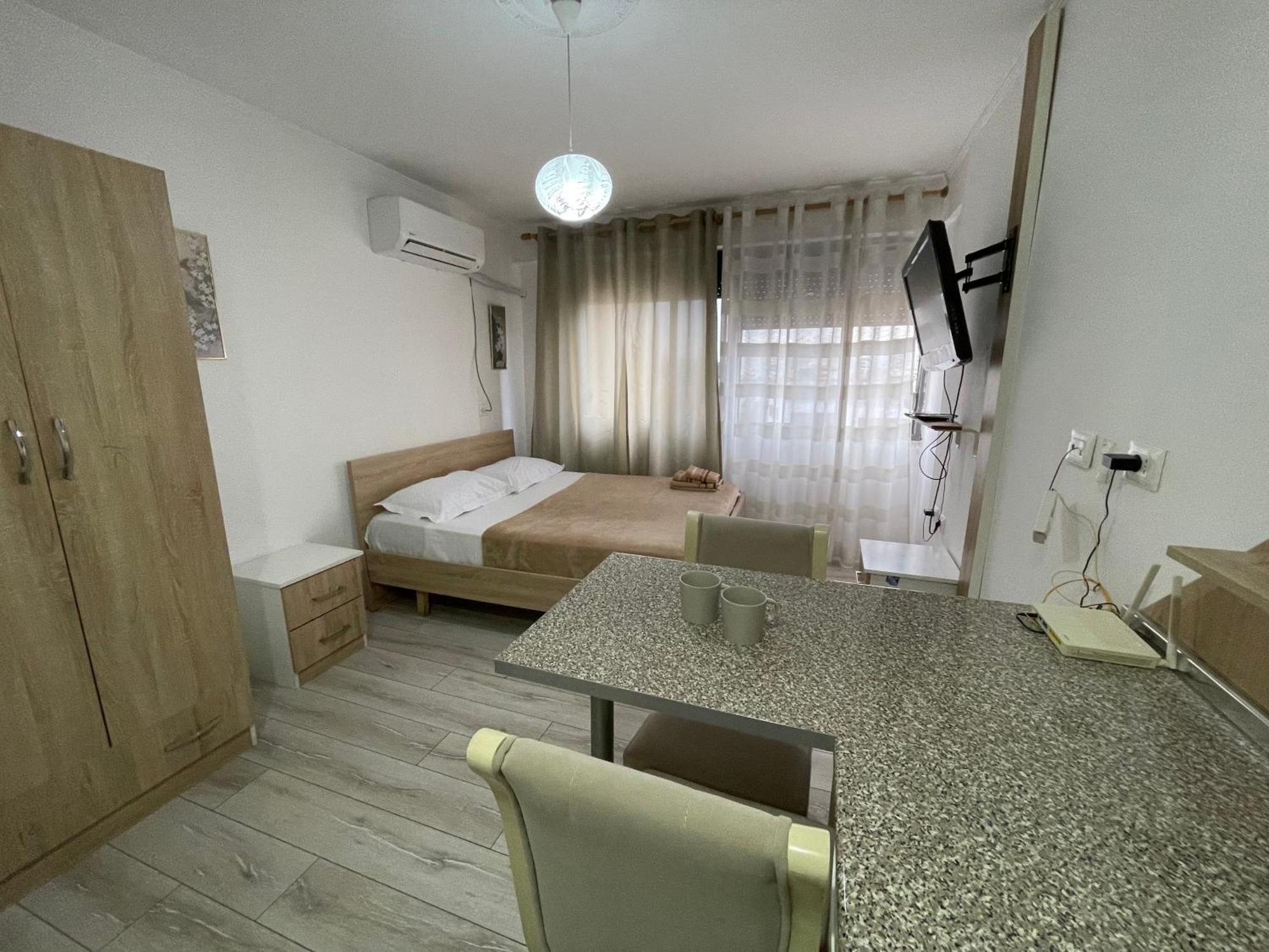 Downtown Modern Studio Apartment Tirana Exterior foto